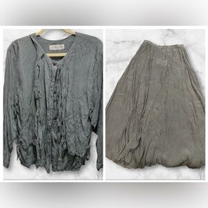 ACTIONWEAR Women’s Top n Skirt 
Crinkly Set. USA 🇺🇸